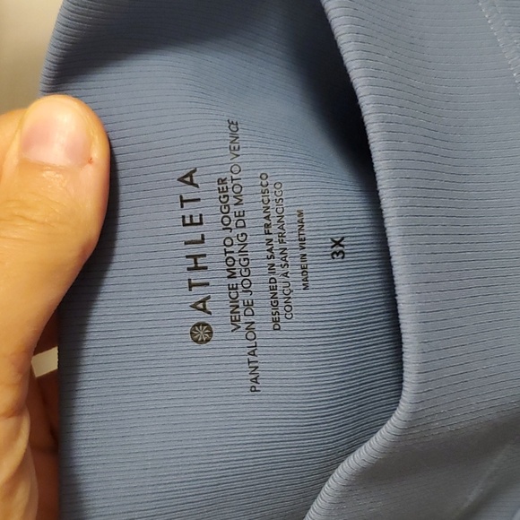 NWT Athleta Venice Moto Jogger. Blue. Size 3X. Plus size. 27" inseam. - Picture 4 of 12